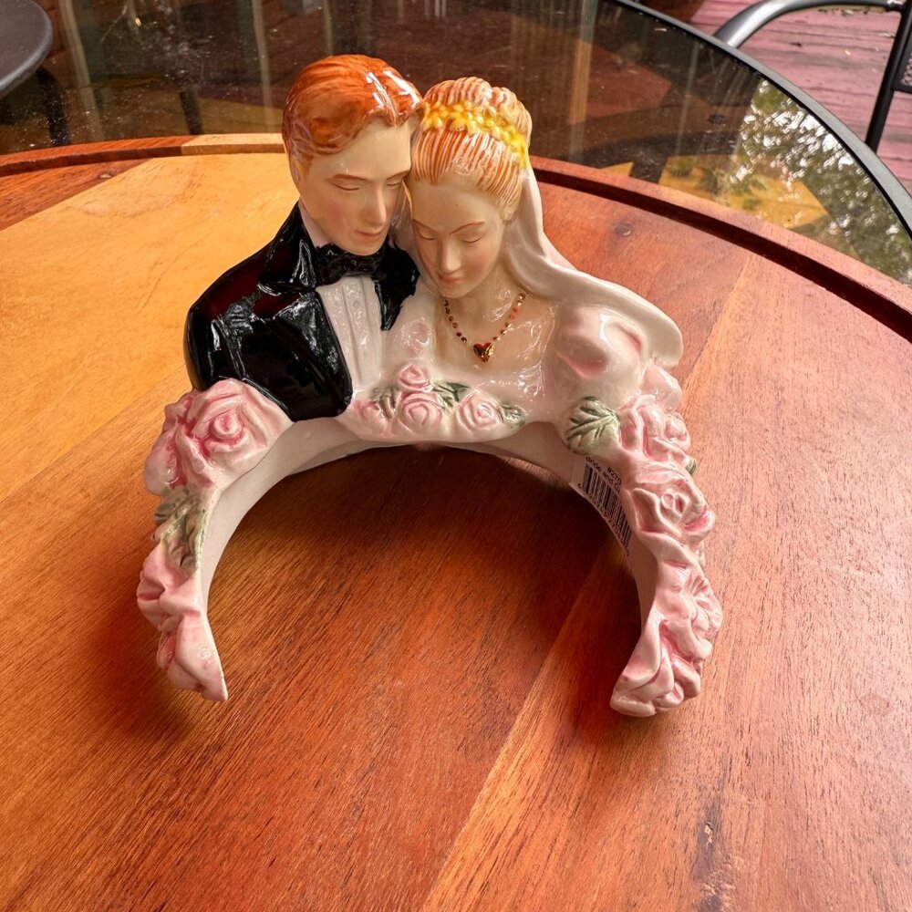 Yankee Ceramic Wedding Candle Topper Bride & Groom Figurine